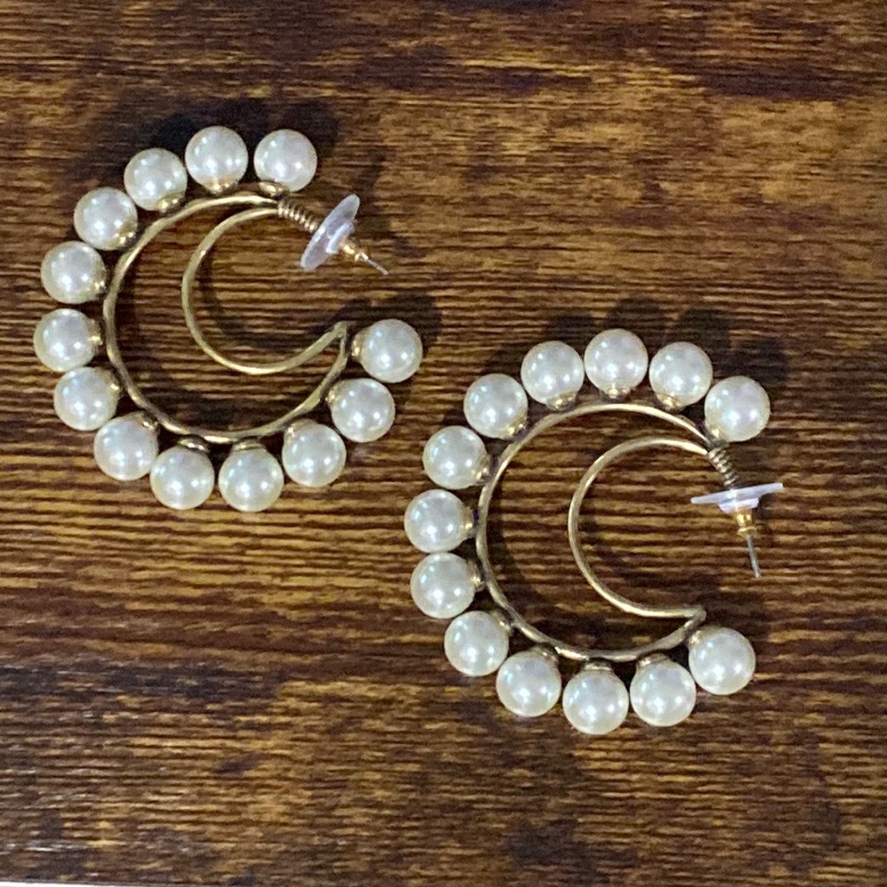 Pearl earrings